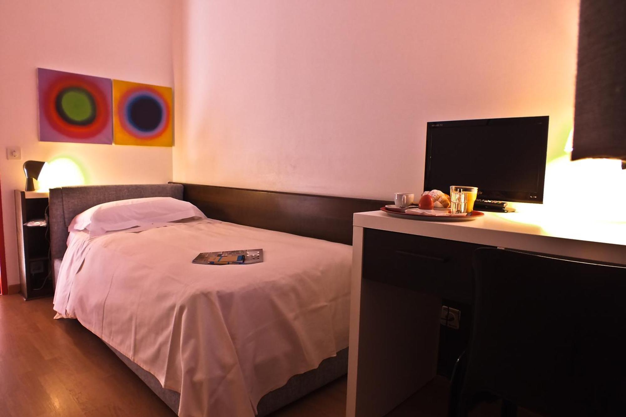 Hotel Garni Centro ชิอาซโซ ภายนอก รูปภาพ